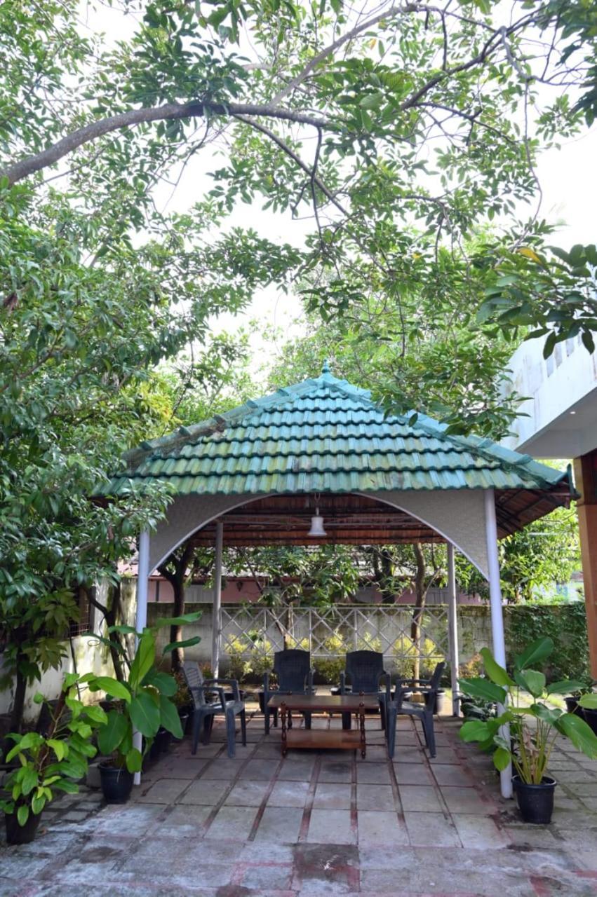 Fort Kochi Paradise Homestay ภายนอก รูปภาพ